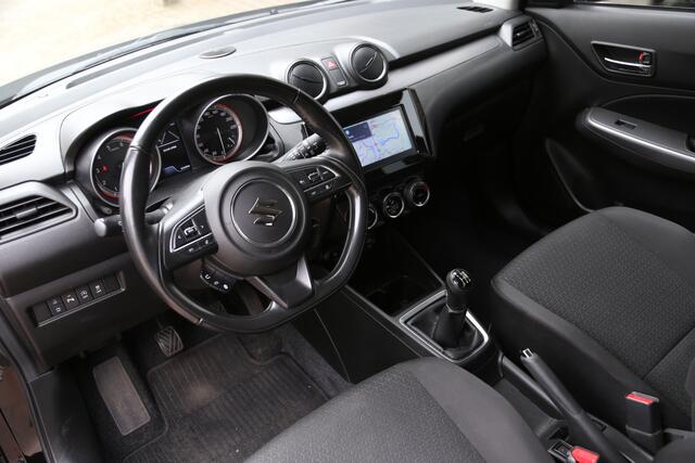 Suzuki SWIFT 1.2 Style Smart Hybrid Navi Carplay LED Camera ACC