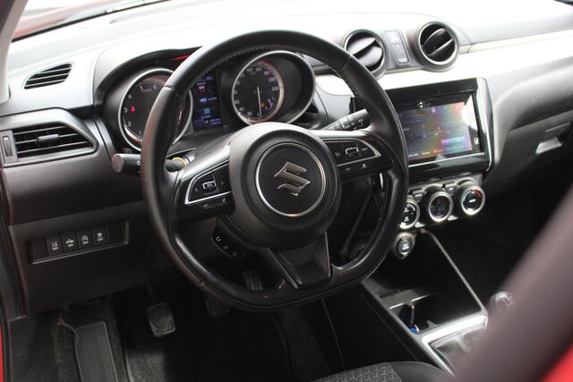 Suzuki SWIFT 1.2 Stijl Smart Hybrid Trekhaak | Camera | Apple Carplay/Android Auto | Stoelverwarming | Navigatie