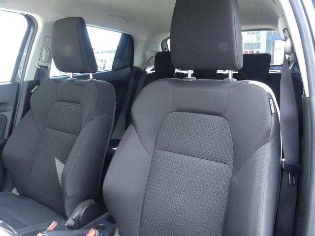 Suzuki SWIFT 1.2 Select Smart Hybrid Vol. Dealer o.h. Trekhaak, Cruise Control, Apple Carpl/Andr Auto, Park. Sensoren