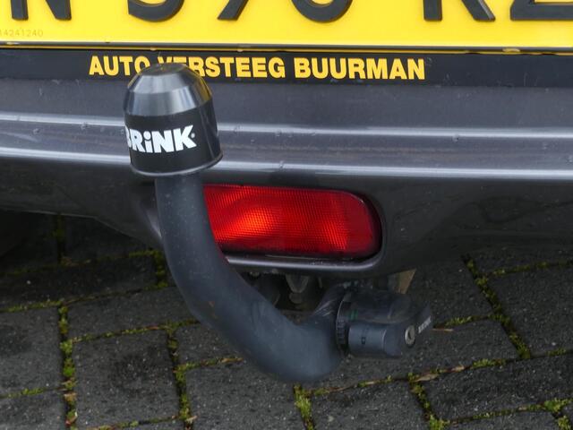 Suzuki SWIFT 1.2 Select Smart Hybrid Vol. Dealer o.h. Trekhaak, Cruise Control, Apple Carpl/Andr Auto, Park. Sensoren