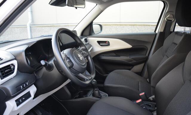 Suzuki SWIFT 1.2 Comfort Smart Hybrid | DEMO-deal!! | Casual Sport pakket | tot 10 jaar fabrieksgarantie of 200.000 KM! |