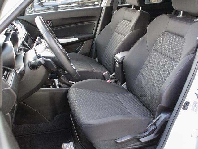 Suzuki SWIFT 1.0 Stijl Automaat | Navi | Adap. Cruise | Clima | Camera | Lm-Velgen