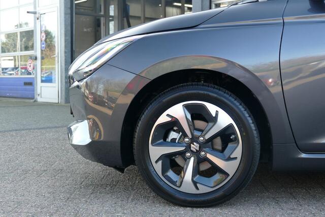 Suzuki SWIFT 1.2 Style Smart Hybrid | SHOWROOM | VOORRAAD | Navigatie | Camera