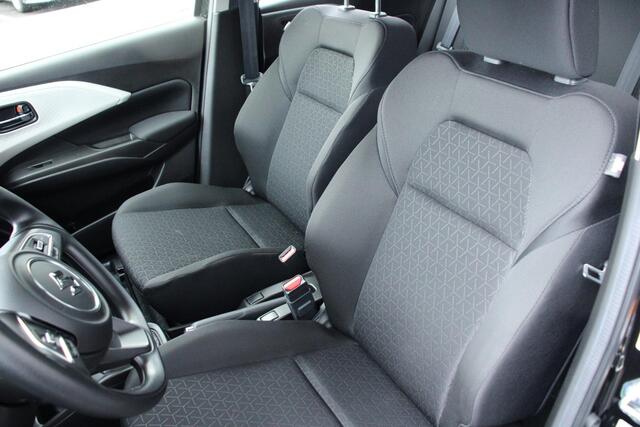 Suzuki SWIFT 1.2 Comfort Smart Hybrid CAMERA, AIRCO,CLIMA, LED, CARPLAY, NEW MODEL