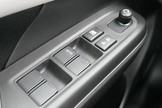 suzuki-swift-1.2-select-smart-hybri