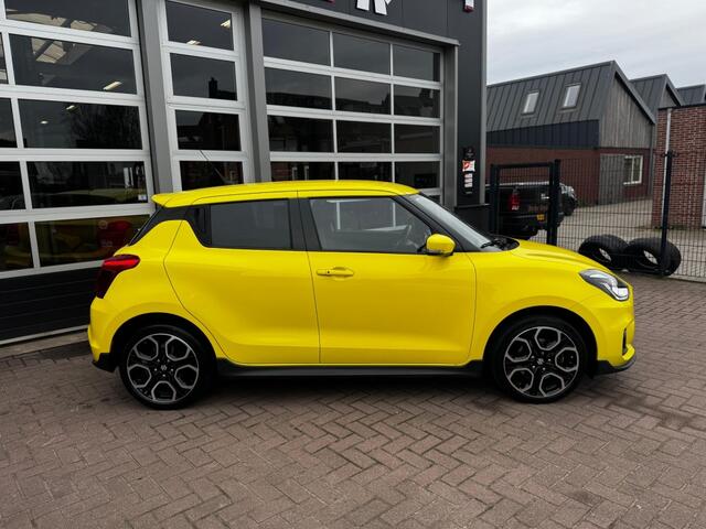 Suzuki SWIFT 1.4 BOOSTERJET SPORT / CARPLAY / NAVI / CARBON PAKKET / LED / CRUISE / CARPLAY / LAGE KMS!