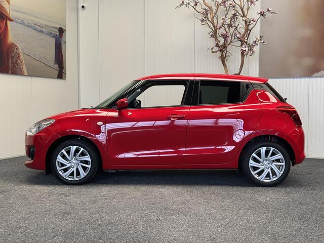 Suzuki SWIFT 1.2 COMFORT SMART HYBRID NAVIGATIE AIRCO STOELVERWARMING BLUETOOTH TELEFOON MEDIA VOORBEREIDING ACHTERUITRIJCAMERA 16" LICHTMETALEN VELGEN ZEER MOOI !! 3010 DEK