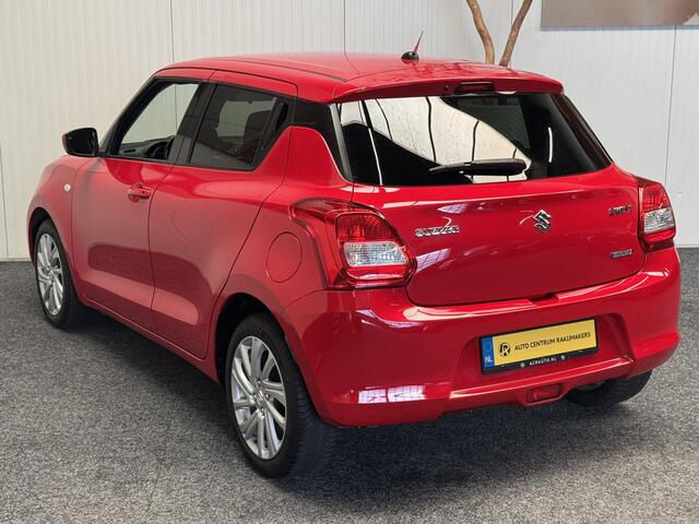 Suzuki SWIFT 1.2 COMFORT SMART HYBRID NAVIGATIE AIRCO STOELVERWARMING BLUETOOTH TELEFOON MEDIA VOORBEREIDING ACHTERUITRIJCAMERA 16" LICHTMETALEN VELGEN ZEER MOOI !! 3010 DEK