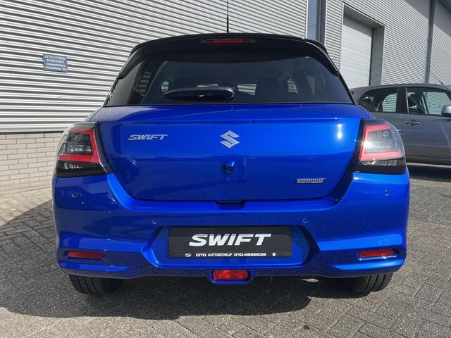 Suzuki SWIFT 1.2 Style Smart Hybrid | Nieuw!! | Meest Luxe Uitvoering | Apple Carplay & Android Auto | Adaptieve Cruise Control | Lichtmetalen Velgen | Climate Control