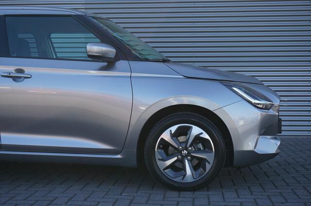 Suzuki SWIFT Style Smart Hybrid | 3.003 km | ACC | CAMERA | NAVI | EL CLIMATE