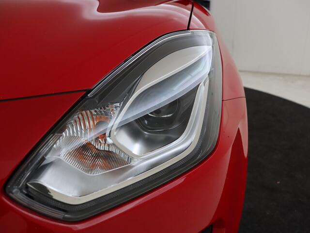 Suzuki SWIFT 1.2 Style Smart Hybrid | BTW Voertuig | Stoelverwarming | Achteruitrijcamera | Onderweg-naar-dealer