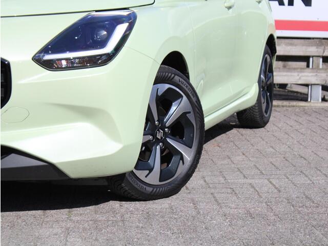 Suzuki SWIFT 1.2 Select Smart Hybrid Apple Carplay/Android Auto, Camera, Navigatie, Stoelverwarming