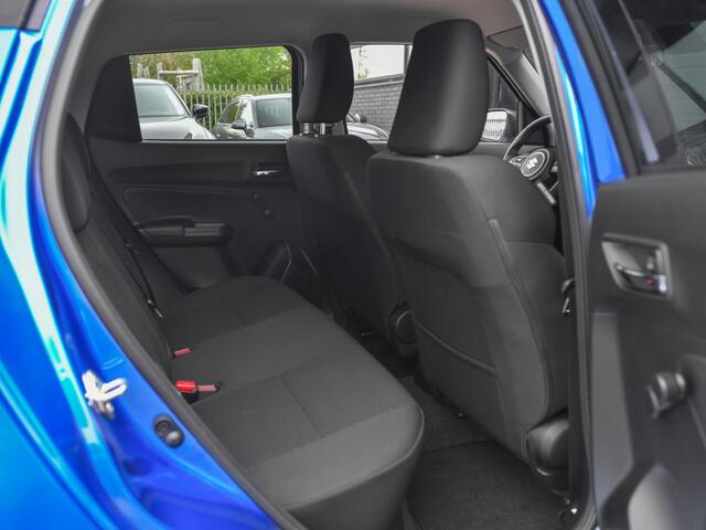 Suzuki SWIFT 1.2 DUALJET HYBRID Comfort CVT Airco Adaptieve Cruise Control Camera Stoelverwarming