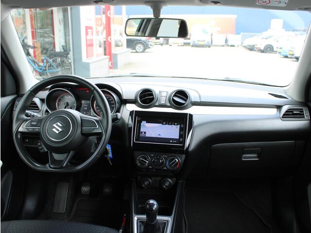 Suzuki SWIFT 1.2 Select Smart Hybrid Navigatie, Multimediasysteem, Airconditioning, Parkeercamera, tot 10 jaar garantie!