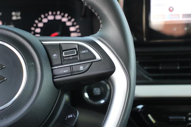 Suzuki SWIFT 1.2 Select Smart Hybrid Two-tone Automaat