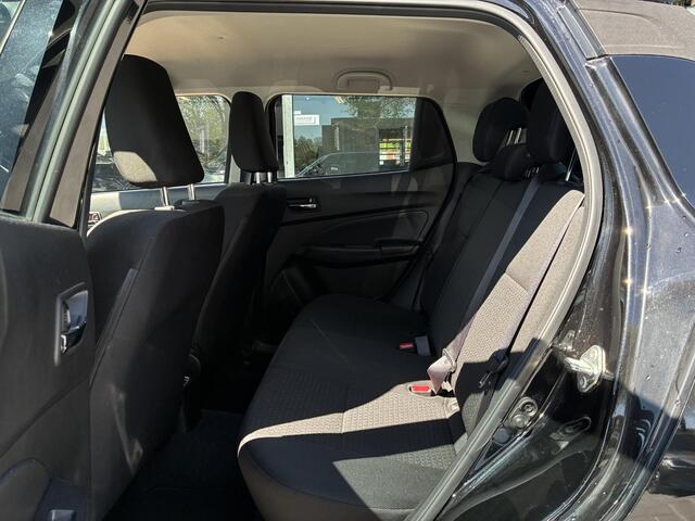 Suzuki SWIFT 1.0 Stijl Automaat 110PK | Achteruitrijcamera | Adaptieve Cruise Control | Climate Control | Carplay | Navigatie