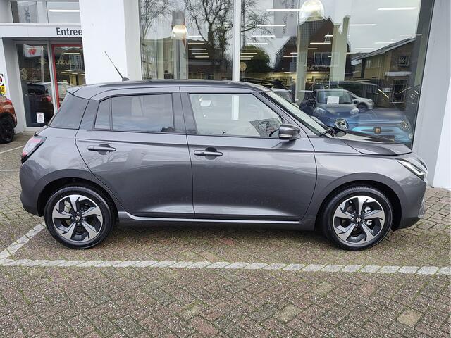 Suzuki SWIFT 1.2 STYLE SMART HYBRID AUTOMAAT Direct Leverbaar | Tot 10 JAAR GARANTIE! | Inclusief ¤ 1.850,- Voorraad Voordeel