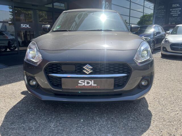 Suzuki SWIFT 1.2 Style Smart Hybrid // ADAPT. CRUISE // LED // DODEHOEK // STOELVERWARMING // CAMERA+SENSOREN // APPLE-ANCROID AUTO //