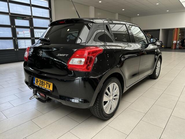 Suzuki SWIFT 1.2 Select [ TREKHAAK I ARMSTEUN I CARPLAY I CAMERA ]