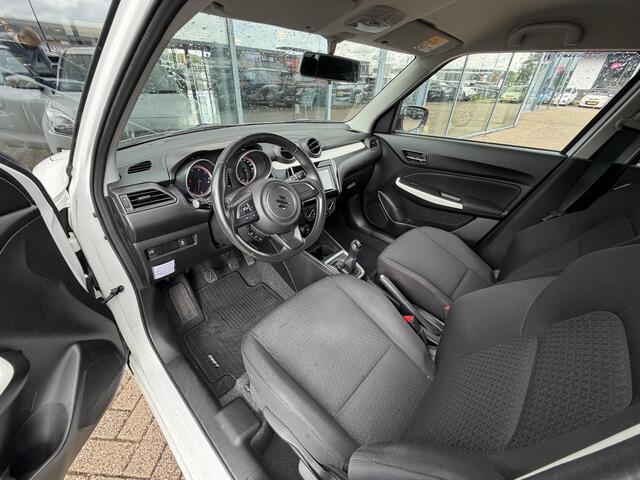 Suzuki SWIFT 1.2 Select | Trekhaak | Navigatie | Achteruitrijcamera