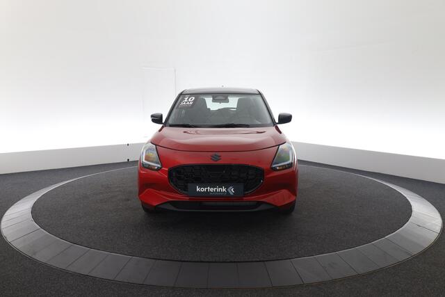 Suzuki SWIFT 1.2 Comfort Smart Hybrid | Blackline