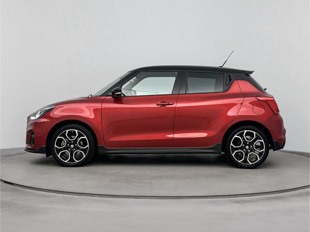 Suzuki SWIFT 1.4 Sport Smart Hybrid | Apple Carplay/Android Auto | Stoelverwarming | Parkeersensoren Achter | 05-06-2026 purmerend