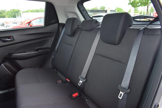 Suzuki SWIFT 1.0 Stijl Automaat | 112 PK | Keyless | Navigatie | Adap. Cruise Control |