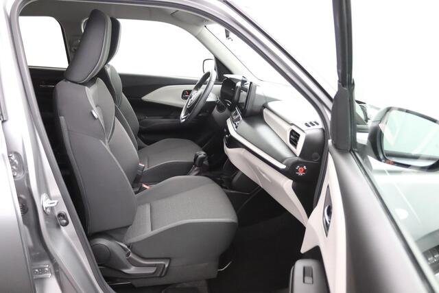 Suzuki SWIFT 1.2 Select Smart Hybrid Automaat | CVT Automaat | Stoelverwarming | Keyless Entry | Navigatie | Privacy Glas | Parkeersensoren en camera Achter |