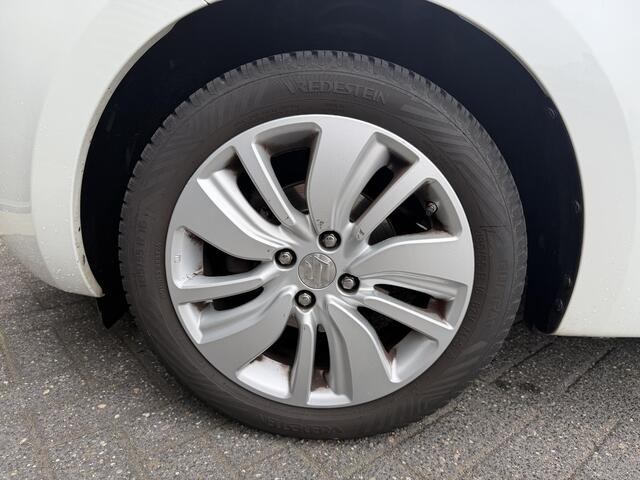 Suzuki SWIFT 1.2 Select | Navigatie | Camera | DAB | Lichtmetalen Velgen | Airco |