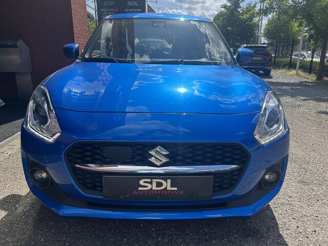 Suzuki SWIFT 1.2 Style Smart Hybrid // CAMERA // APPLE CARPLAY - ANDROID AUTO // STOELVERWARMING // AIRCO // ADAPTIVE CRUISE // PDC // TREKHAAK!!