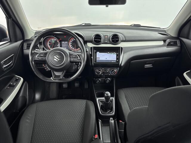Suzuki SWIFT 1.2 Select Bi-Tone Navi | Metaallak | Stoelverwarming | Parkeercamera | LM-Velgen |