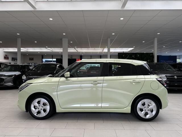 Suzuki SWIFT 1.2 Select SmartHybride [ TREKHAAK I ALL-SEASON BANDEN I CAMERA