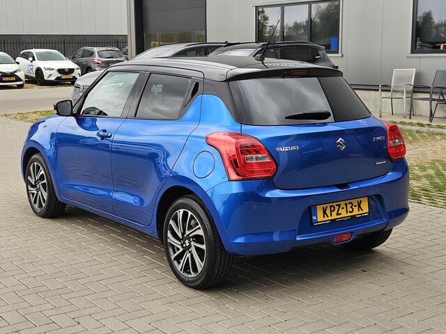 Suzuki SWIFT 1.2 Style Two-Tone Smart Hybrid Carplay Cam ECC