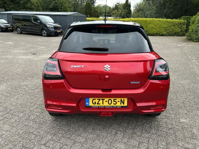 Suzuki SWIFT 1.2 Style Smart Hybrid