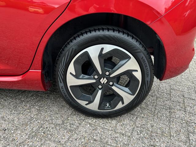 Suzuki SWIFT 1.2 Style Smart Hybrid