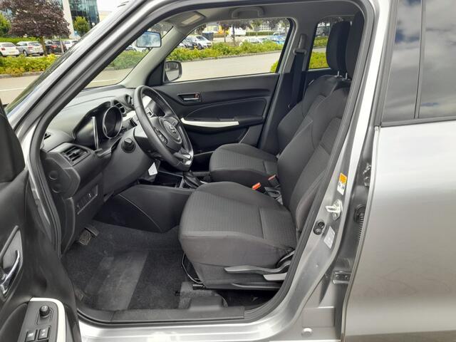 Suzuki SWIFT 1.2 SPORTLINE A/T TREKHAAK CARPLAY CAMERA
