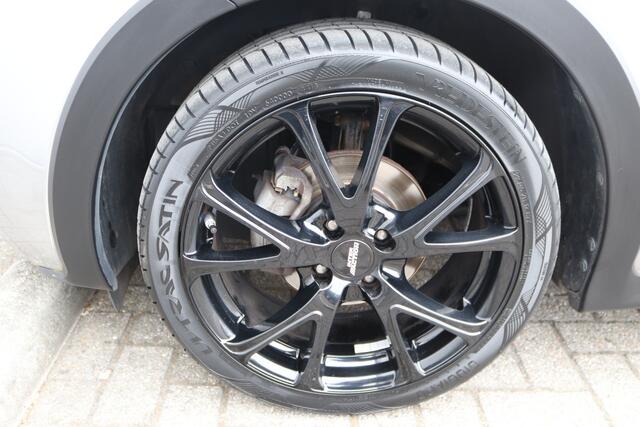 Suzuki SWIFT 1.2 Select Smart Hybrid | Upgrade Sportline | Camera