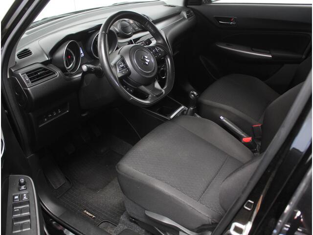 Suzuki SWIFT 1.2 Style Smart Hybrid CLIMATE | CAMERA | CARPLAY | LMV16 | LED | DAB | ADAPCRUISE | NAVI | STOELVERW | PDCA