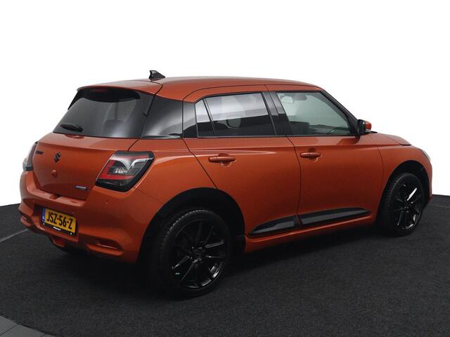 Suzuki SWIFT 1.2 Style Smart Hybrid | Black Rhino Pakket | Origineel NL | Climate Control | Dodehoek Detectie | Navigatie | Stoelverwarming |
