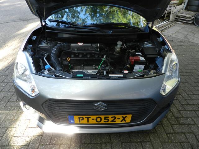 Suzuki SWIFT 1.2 Automaat 5DrsSelect Apple Android Navi Camera Metallic Lak