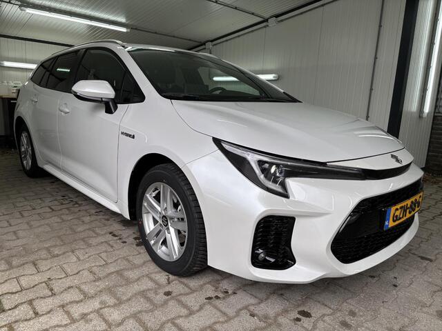 Suzuki Swace 1.8 Hybrid Style