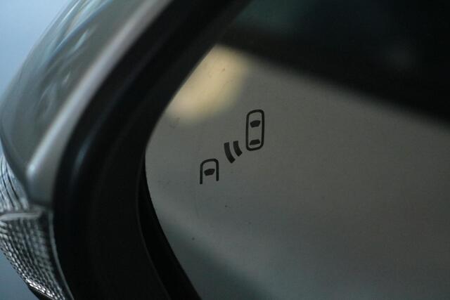 Suzuki Swace 1.8 Hybrid Style, Parkeersensoren