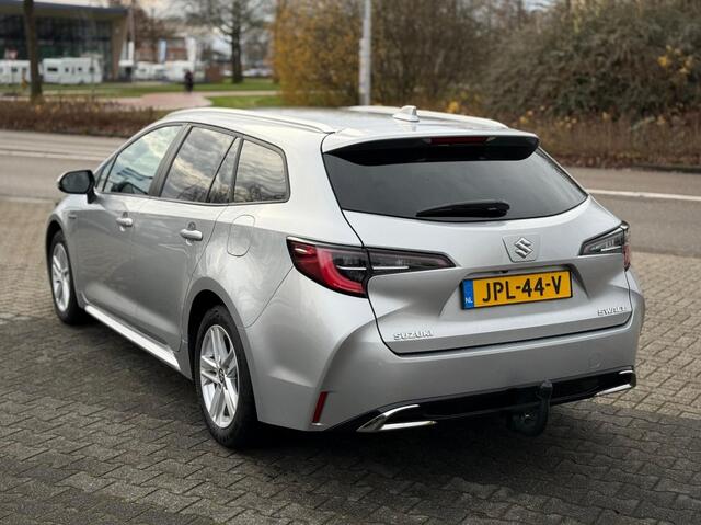 Suzuki Swace 1.8 HYBRID A/T