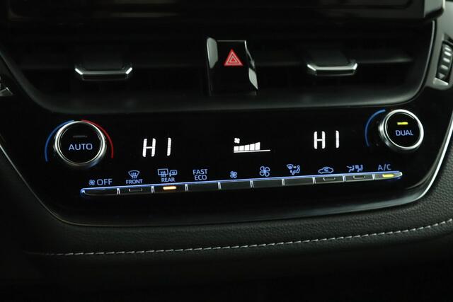 Suzuki Swace 1.8 Hybrid Select | Climate control | Cruise control adaptive | Camera | Apple carplay, android auto | Stoelverwarming | Stuurverwarming |