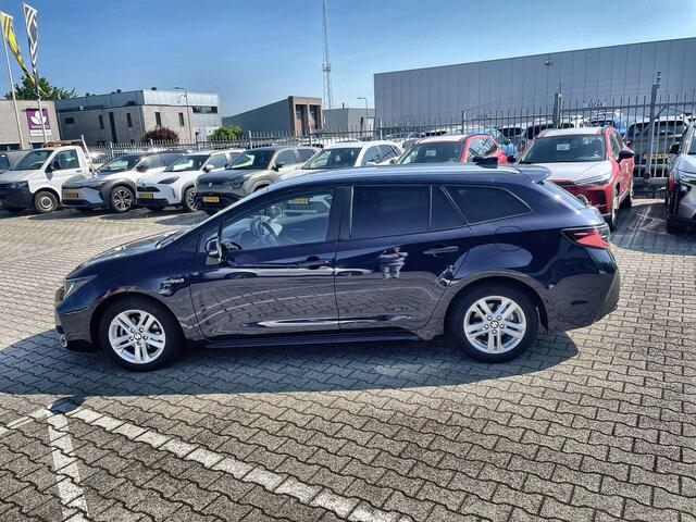 Suzuki Swace 1.8 Hybrid Style