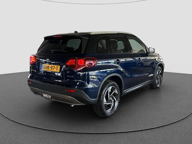 Suzuki VITARA 1.5 Hybrid Style | Stoelverwarming | Panorama dak | Parkeersensoren | Camera | Cruise Control Adaptief | DEMO