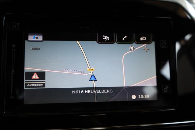 Suzuki VITARA 1.6 Exclusive TREKHAAK STOELVERW/VENTILATIE CAMERA NAVI CRUISE CLIMA 2XPDC 17''LMV