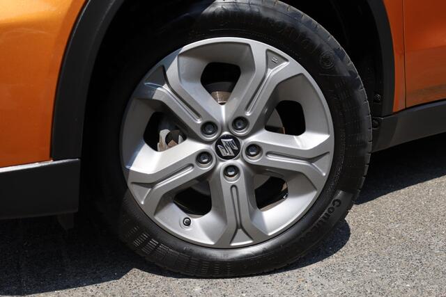 Suzuki VITARA 1.6 Exclusive TREKHAAK STOELVERW/VENTILATIE CAMERA NAVI CRUISE CLIMA 2XPDC 17''LMV