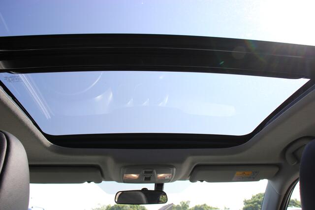 Suzuki VITARA 1.6 High Executive | Trekhaak | Open dak | Navigatie | Cruise |