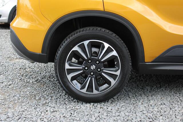 Suzuki VITARA 1.5 Hybrid Style, Automaat, 1e Eig. met Navigatie, Parkeersensoren en Dealer onderhouden!